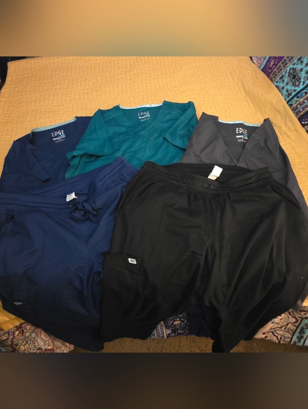 LOT Of IRG Edge Womens Scrub Tops & Pants in Green, Navy, and Charcoal Size L